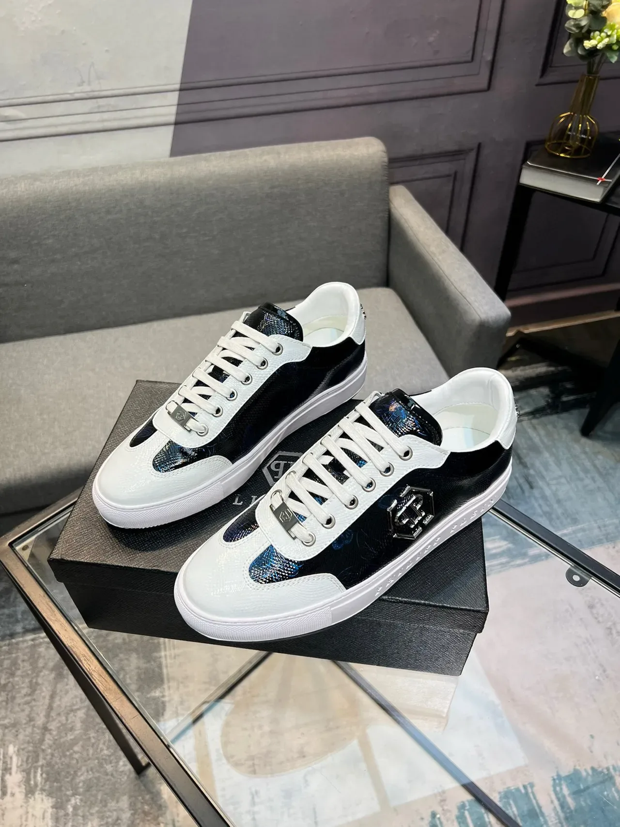 Philipp Plein Sneakers basses noires et blanches à lacets 3