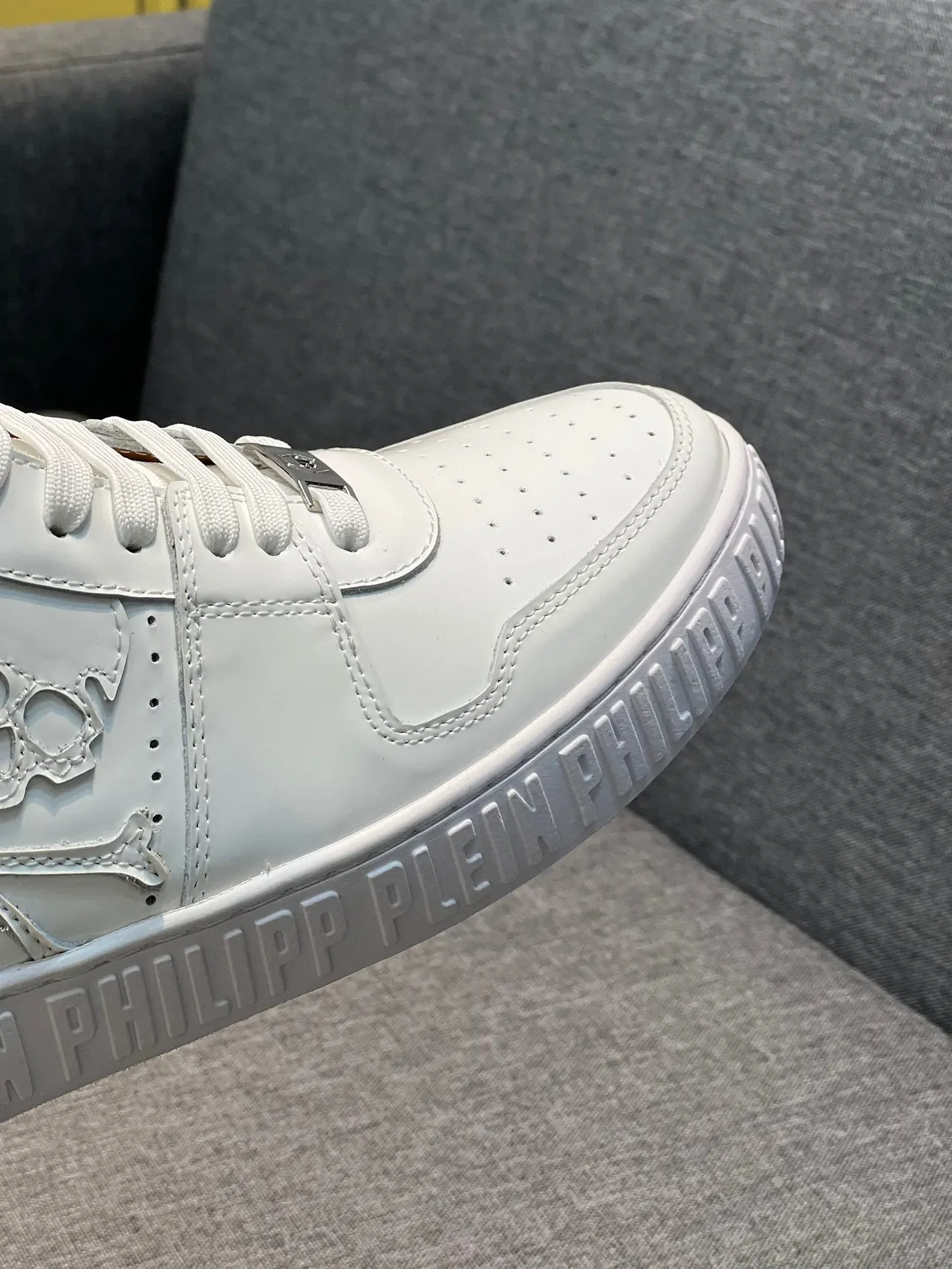 Philipp Plein Edição Limitada Crânio High-Top Lifestyle Sneaker 3