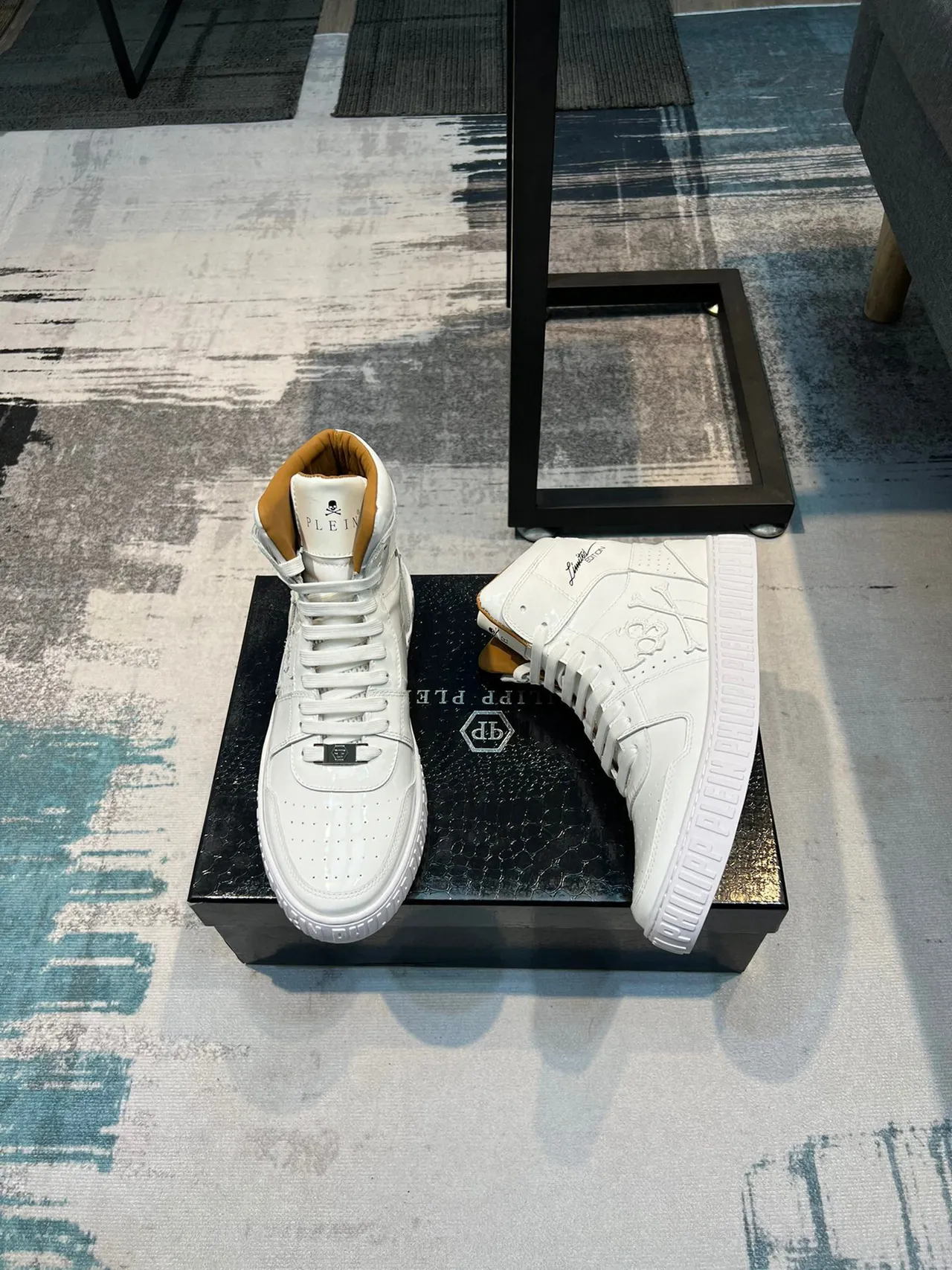 Philipp Plein Edição Limitada Crânio High-Top Lifestyle Sneaker 4