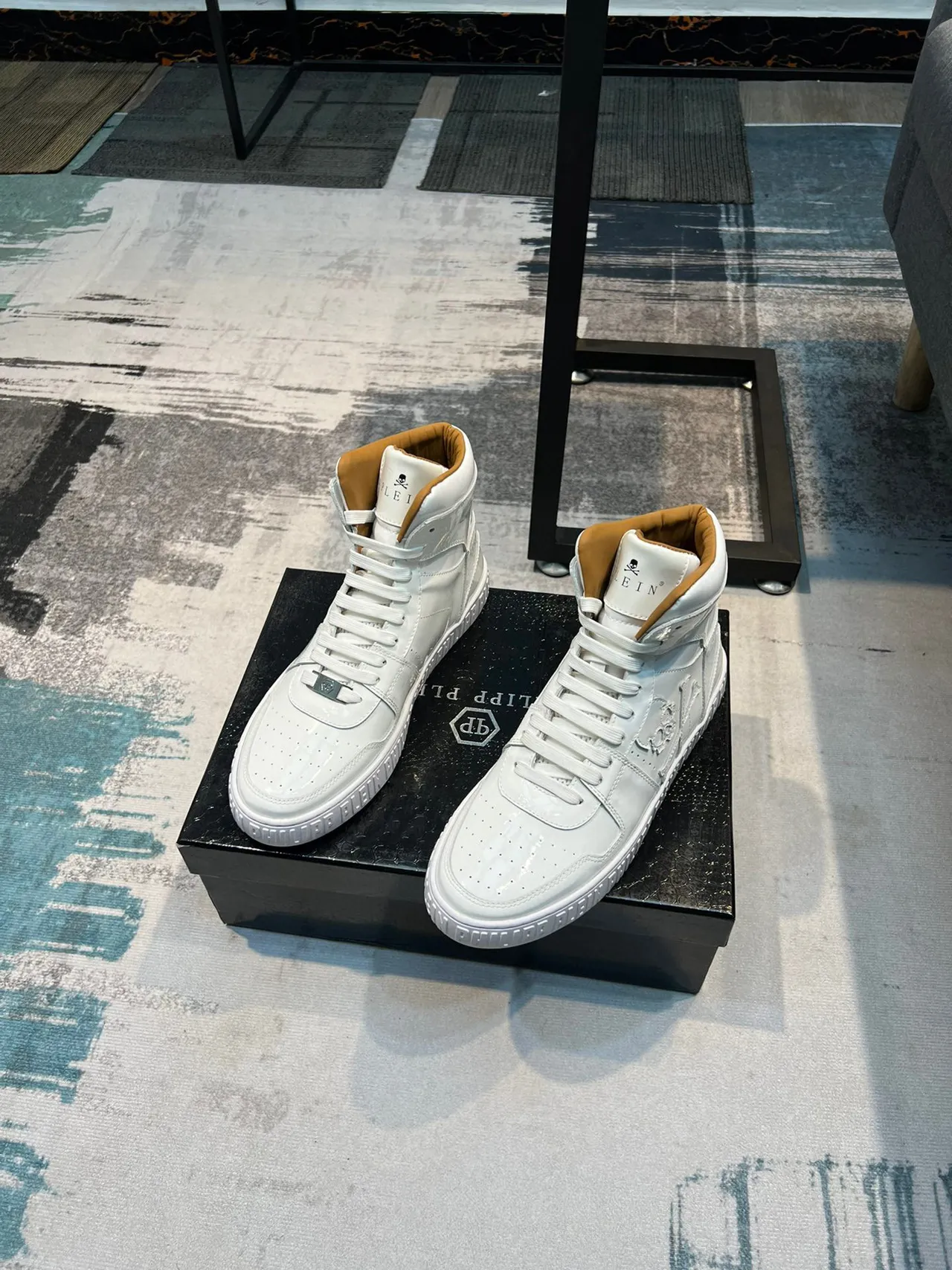 Philipp Plein Edição Limitada Crânio High-Top Lifestyle Sneaker 5