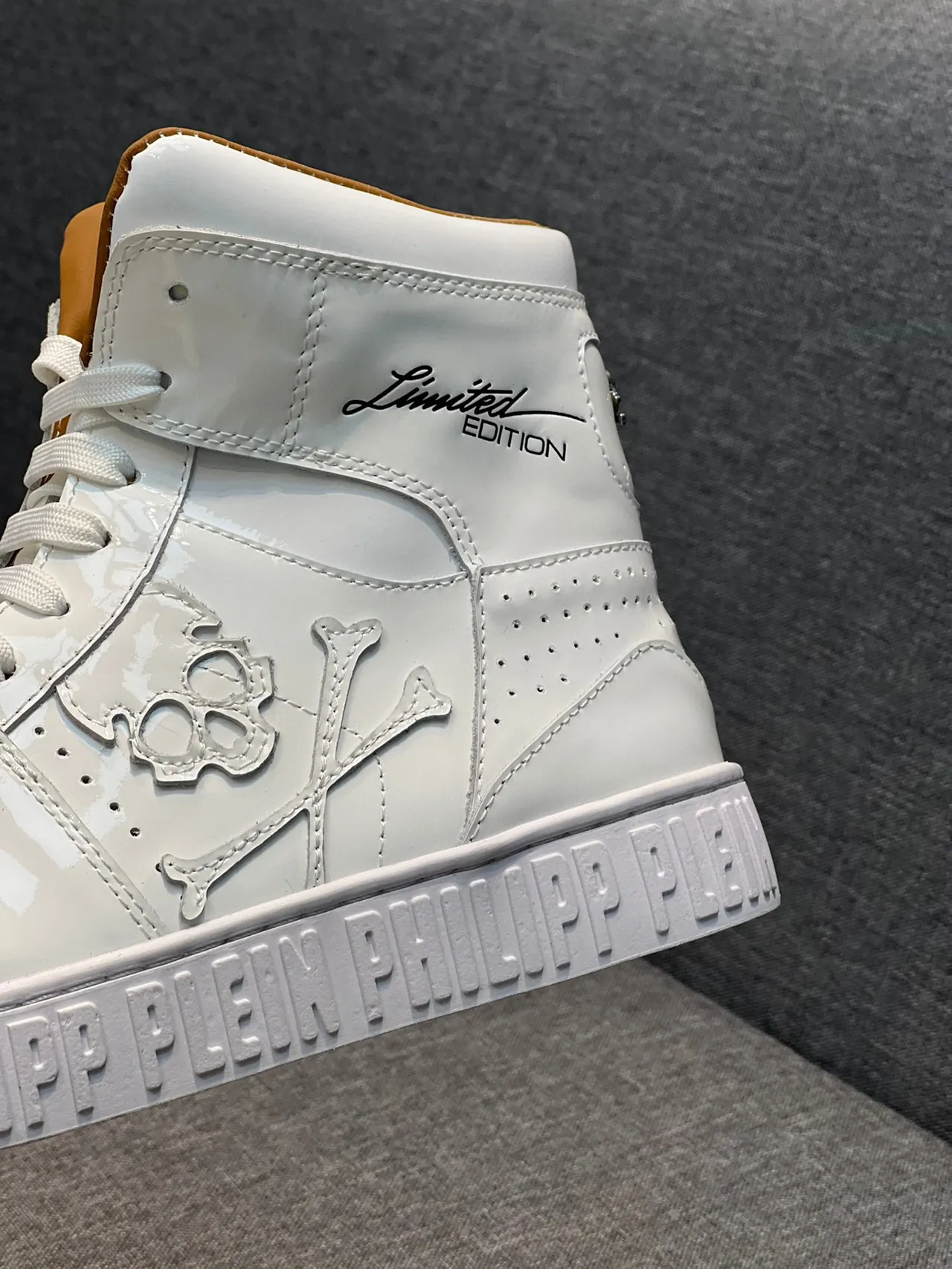 Philipp Plein Edição Limitada Crânio High-Top Lifestyle Sneaker 8