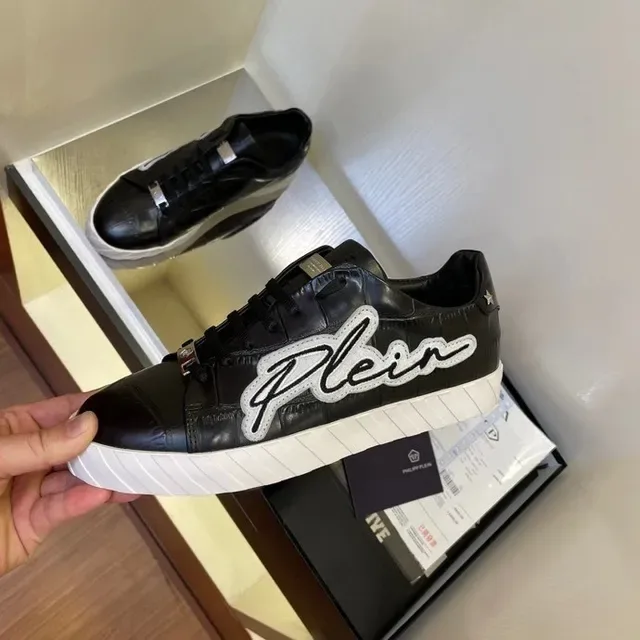 Philipp Plein Sneaker Lifestyle avec Logo Embellished Noir Blanc Cuir matelassé Lifestyle Sneakers 3