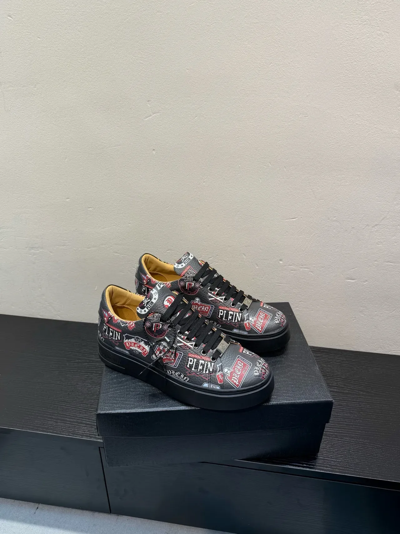 Philipp Plein Logo Patch حذاء رياضي أسود متعدد الألوان أسلوب حياة 5