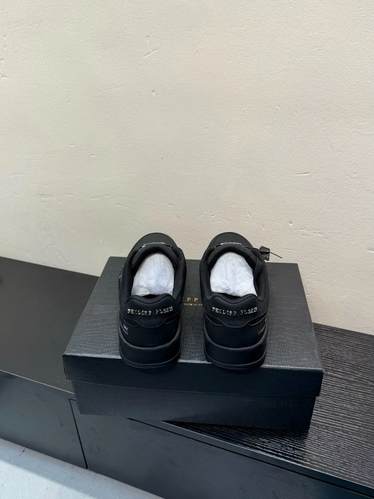 Philipp Plein STREET KING basket lifestyle en cuir tout noir 6