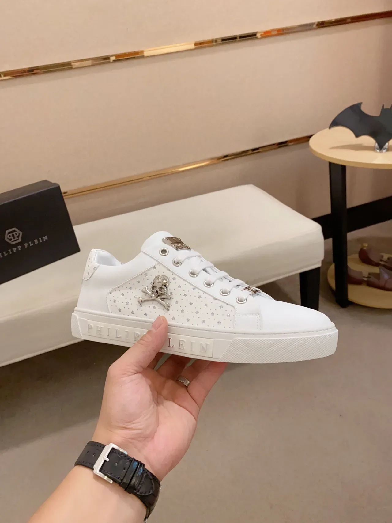 Philipp Plein Sneakers Lifestyle Blanches avec Emblème de Crâne Perforé Étoile 5