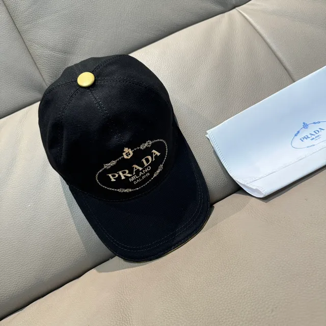 Prada Black Gold Structured Six-Panel Embroidered Logo Baseball Cap 3
