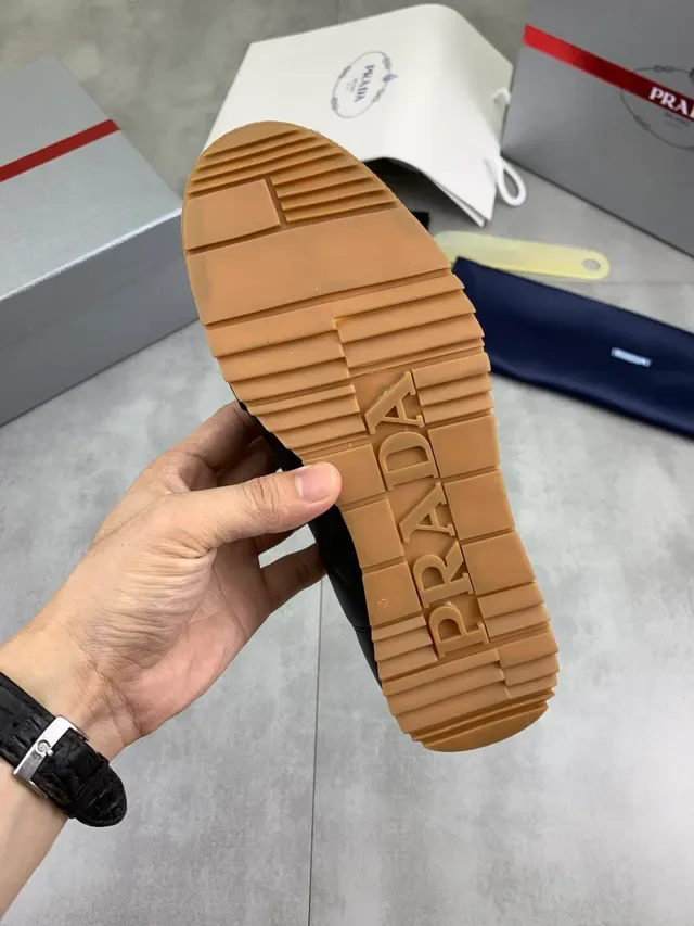 Prada Cloudbust Black Beige Mixed-Material Upper Gum Rubber Sole Lifestyle Sneakers 2