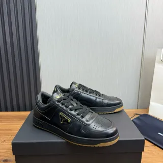 Prada Cloudbust Negro Dorado Cuero Superior Tapa de Dedo Perforada Sneakers Lifestyle