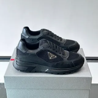 Prada Cloudbust حذاء رياضي أسود شبكي وجلدي أسلوب حياة