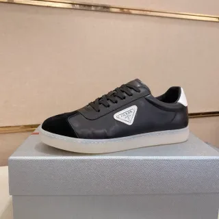 Prada Cloudbust Zapatos lifestyle negros blancos de dos tonos de cuero y ante con paneles