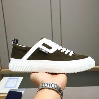 Prada Cloudbust Sneakers Lifestyle Daim Vert Olive et Blanc