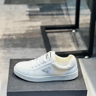 Prada Cloudbust أبيض بيج منخفض العلوبة قماش علوي أسلوب حياة حذاء رياضي