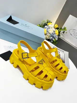 Prada Cloudbust Jaune Argenté Épais Plateforme Bretelles Sandales Gladiateur 3