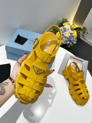 Prada Cloudbust Jaune Argenté Épais Plateforme Bretelles Sandales Gladiateur 6