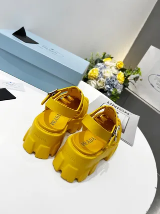 Prada Cloudbust Jaune Argenté Épais Plateforme Bretelles Sandales Gladiateur 9