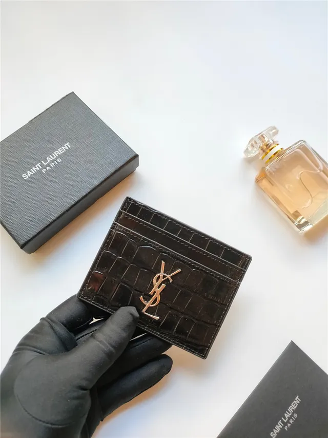 Saint Laurent Porte-cartes en Cuir Noir et Or Embossé Crocodile YSL Monogram 4