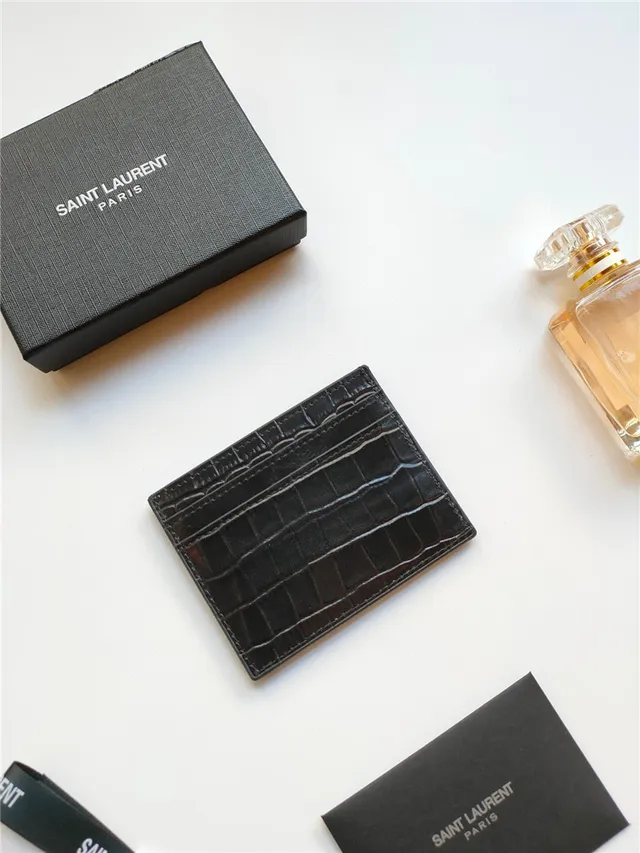 Saint Laurent Porte-cartes en Cuir Noir et Or Embossé Crocodile YSL Monogram 17