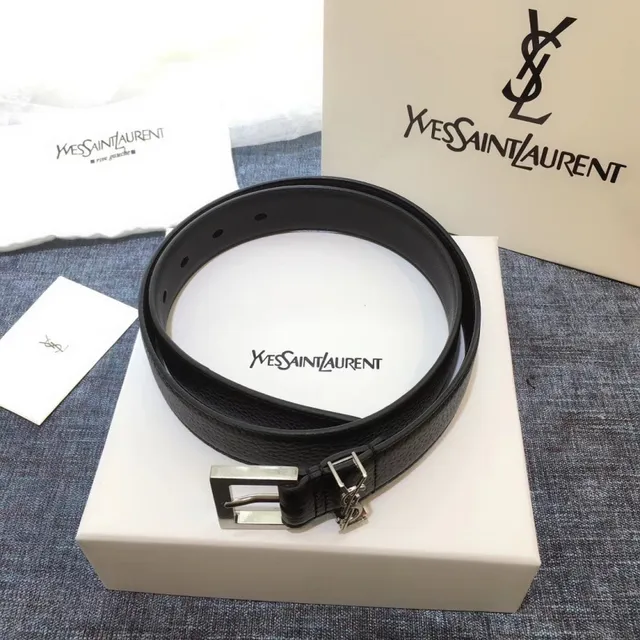 Saint Laurent Cinto Clássico com Monograma Preto Dourado Fivela Texturizada de Couro 18
