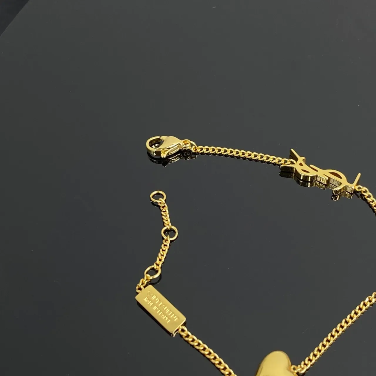 Bracelet Chaîne Monogramme Saint Laurent Cœur Cristal Doré 2