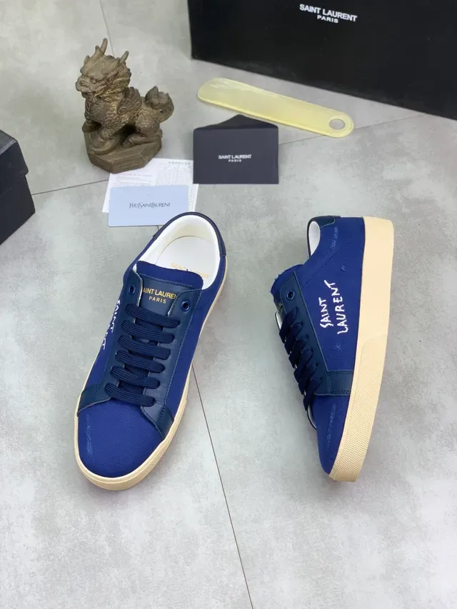 Saint Laurent Sneakers Lifestyle avec broderie verticale sur le côté en canvas couleur navy beige 5