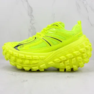 Salomon Yellow Black Chunky Trail Runner Neon Monochrome Running Shoes