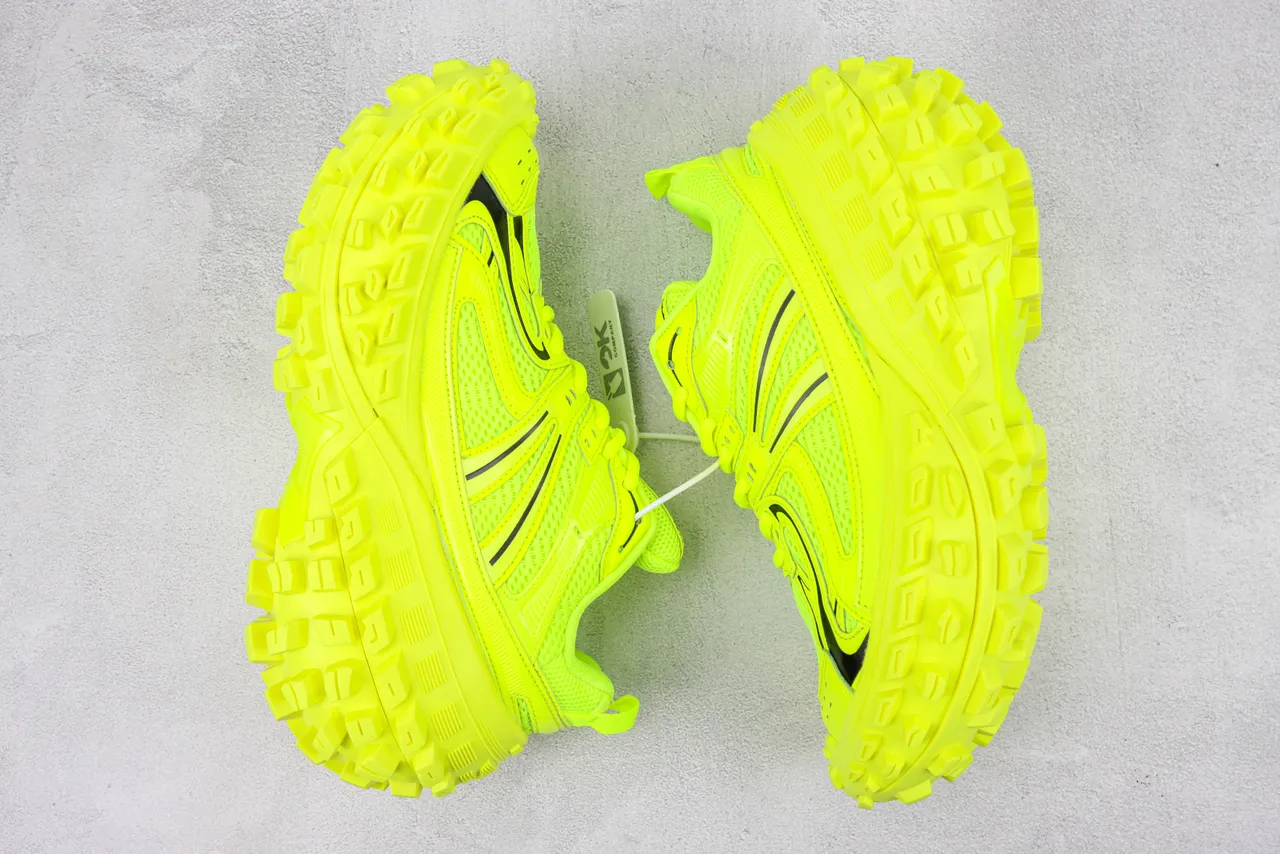 Salomon Yellow Black Chunky Trail Runner Neon Monochrome Running Shoes 2