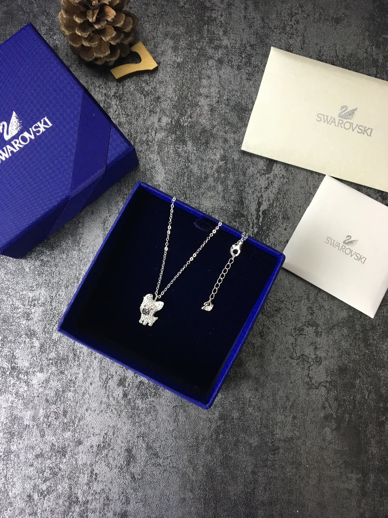 Swarovski Collier avec Charm de Chien Pavé de Cristaux 2