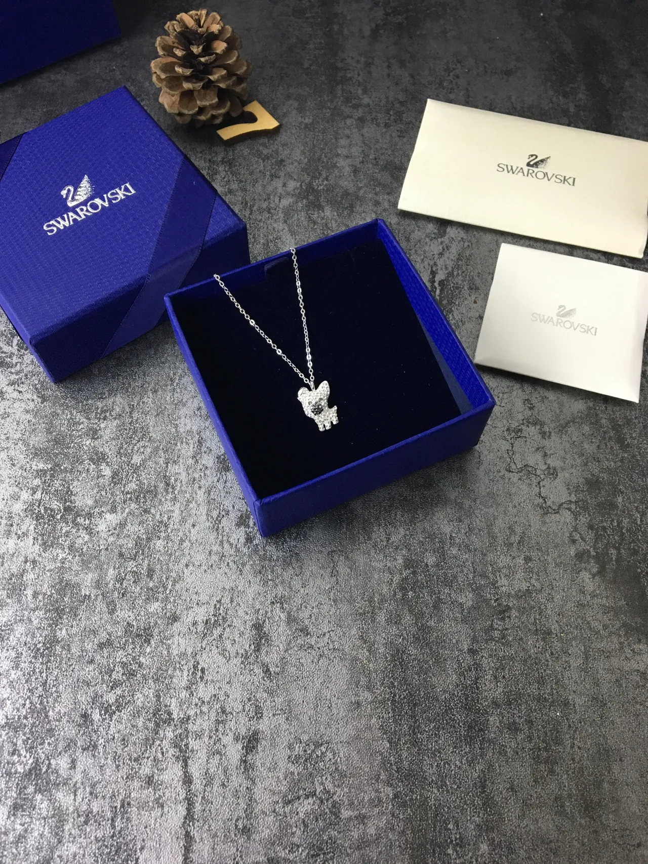Swarovski Collier avec Charm de Chien Pavé de Cristaux 4