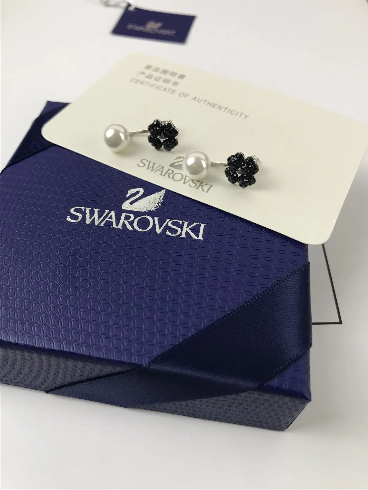 Swarovski Perles et Cristaux Noirs Boucles d'oreilles Cluster Stud 4