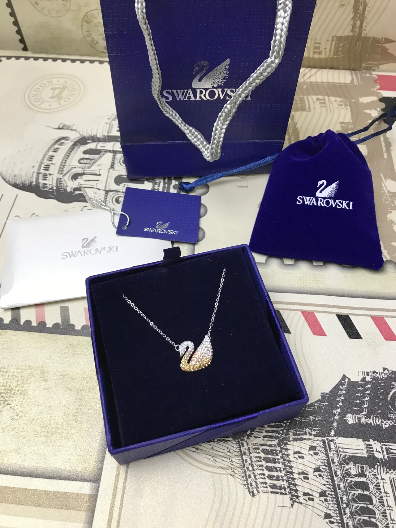 Swarovski Cygne Collier Pendentif Cristal Noir 3