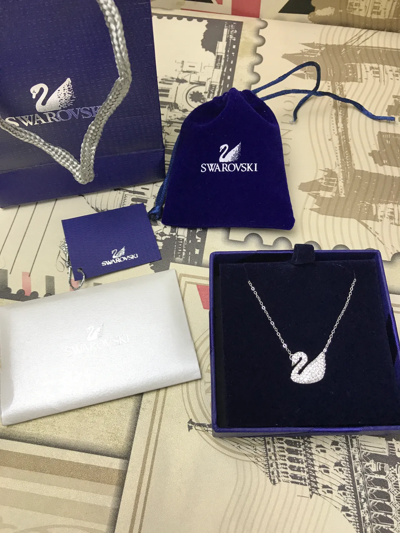 Swarovski Cygne Collier Pendentif Cristal Noir 5