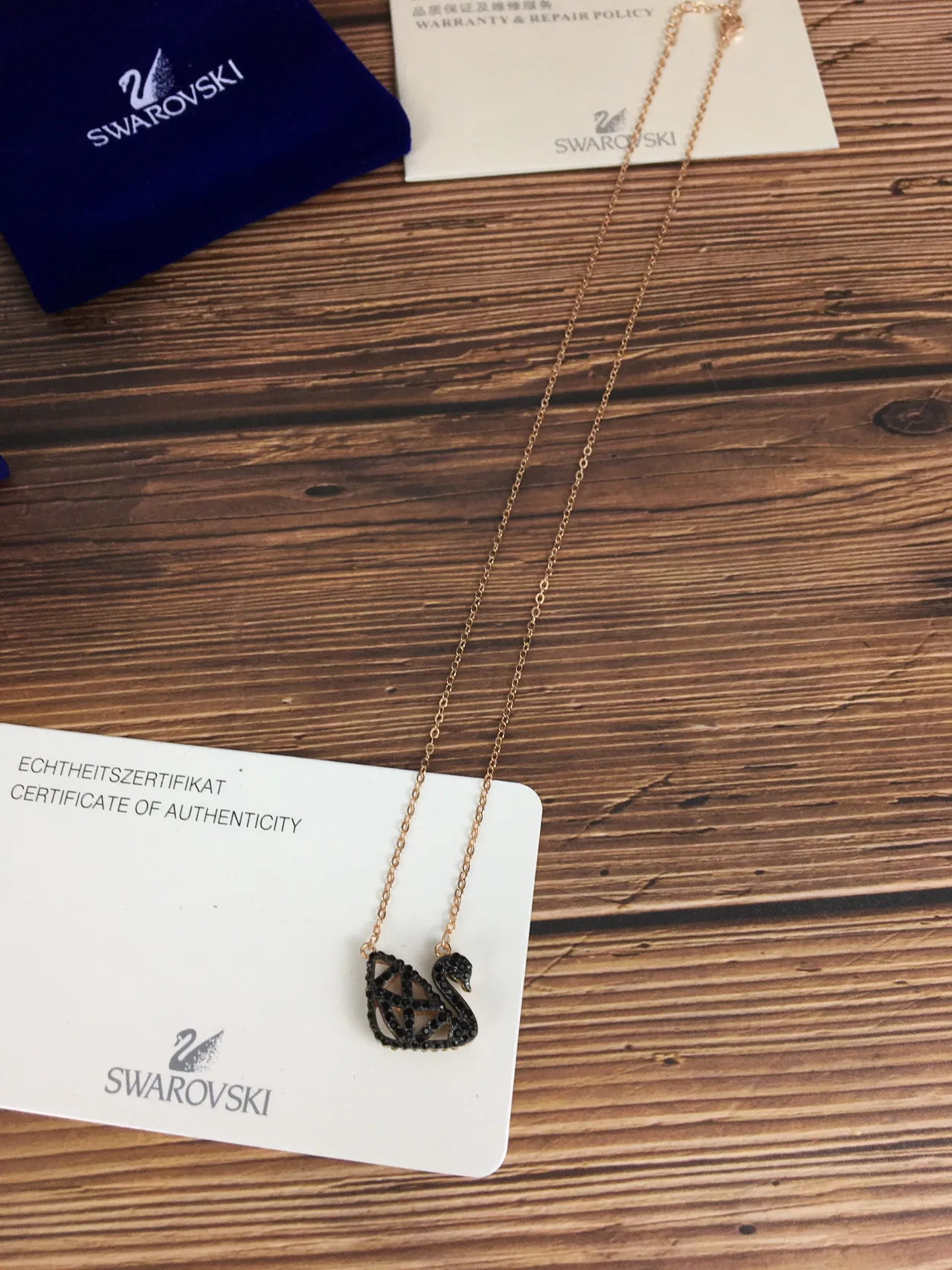 Swarovski Swan Pavé Crystal Rose-Gold Tone Colar 2