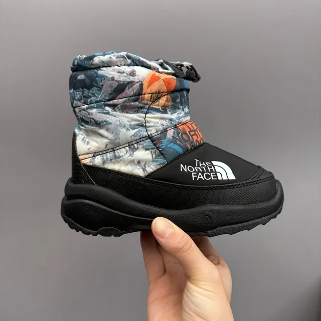 The North Face Green Black Puffy Insulated Drawstring Cuff Snow Boots 19