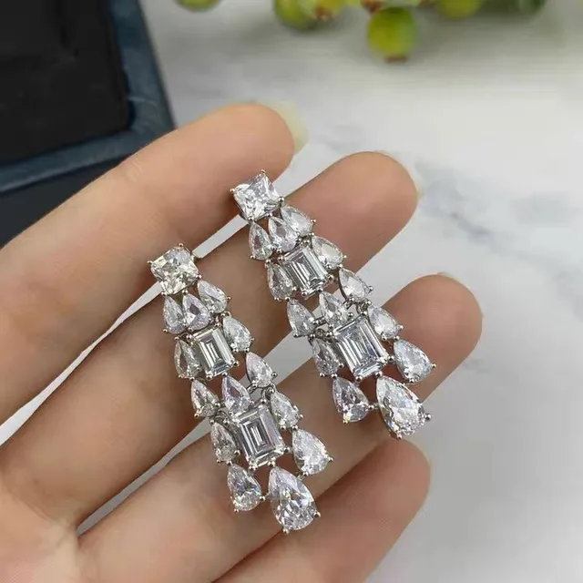 Tiffany & Co. Brincos em cascata multi-corte 2
