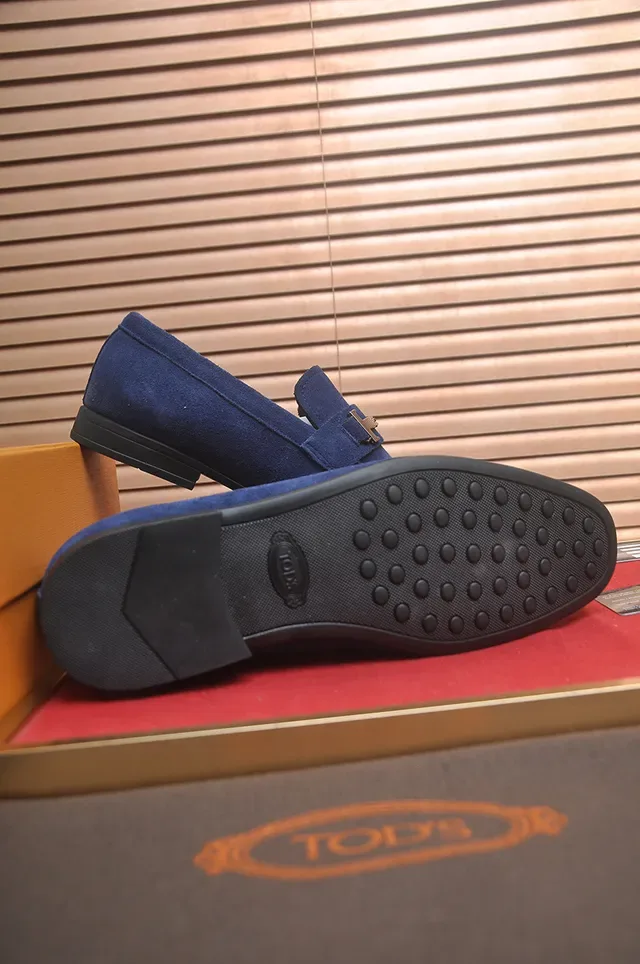 Mocassim Tod's Camurça Azul Preto Fivela H de Metal 3