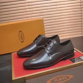 Tod's Brown Polished Cap-Toe Oxford Shoes