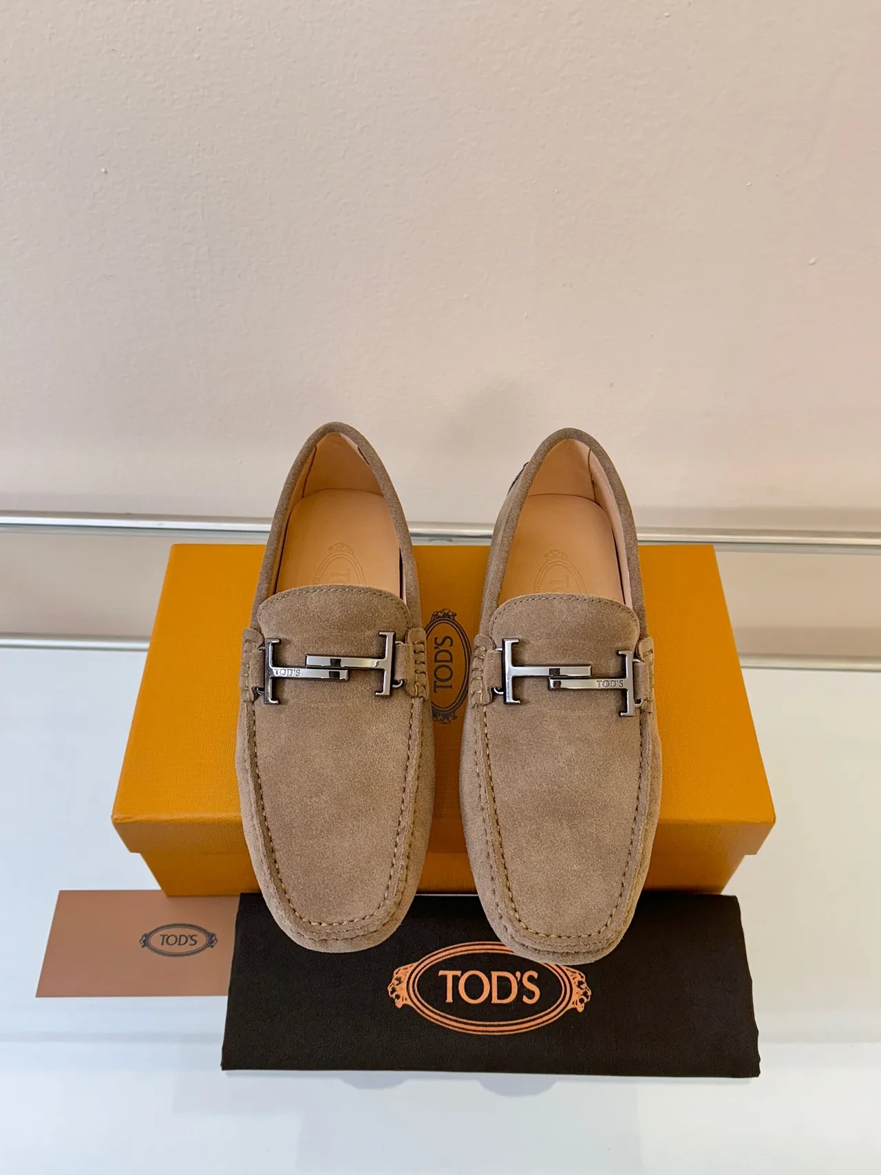 Tod's Gommino mocassin daim tan H-Bar mocassins 6