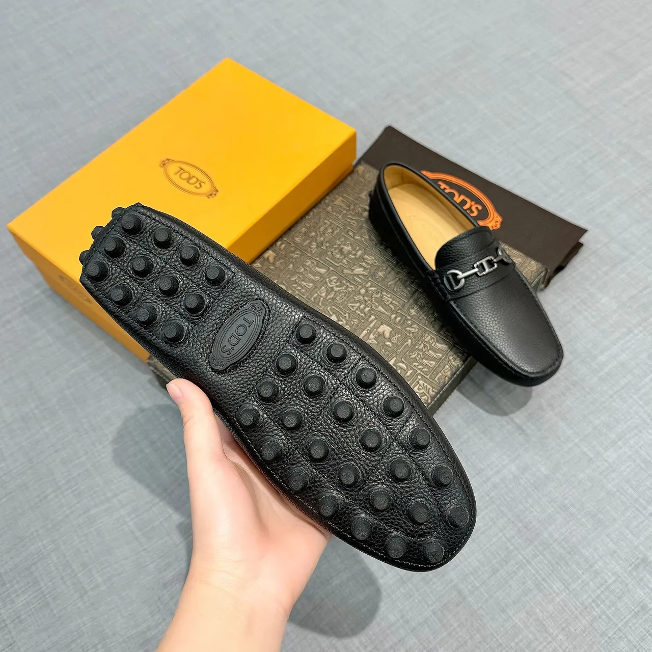Tod's Horsebit Loafer Mocassins en cuir noir grainé 5