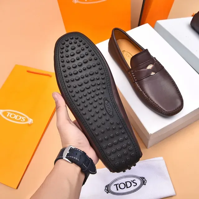 Tod's Penny Loafer Brown Leather Moc-Toe Loafers 7