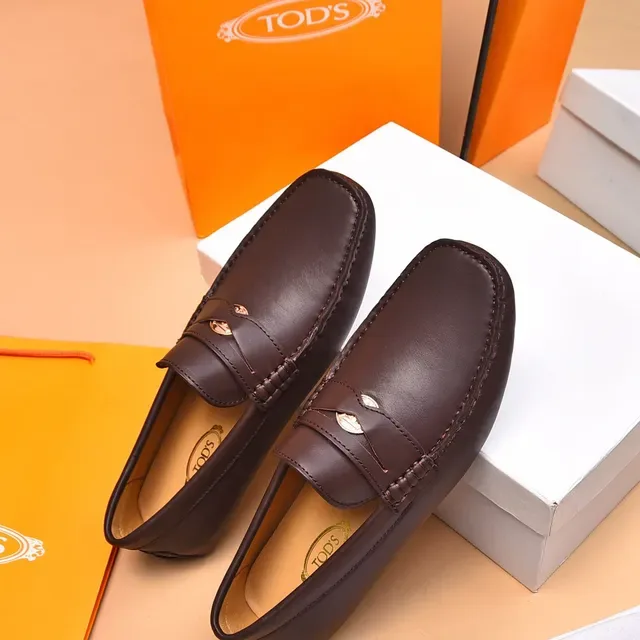 Tod's Penny Loafer Brown Leather Moc-Toe Loafers 8