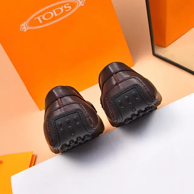Tod's Penny Loafer Brown Leather Moc-Toe Loafers 9