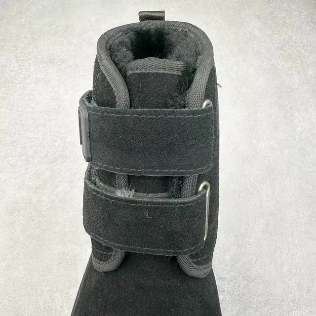 UGG Black Platform Sole Velcro Strap Closure Snow Boots 5