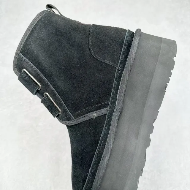 UGG Black Platform Sole Velcro Strap Closure Snow Boots 7