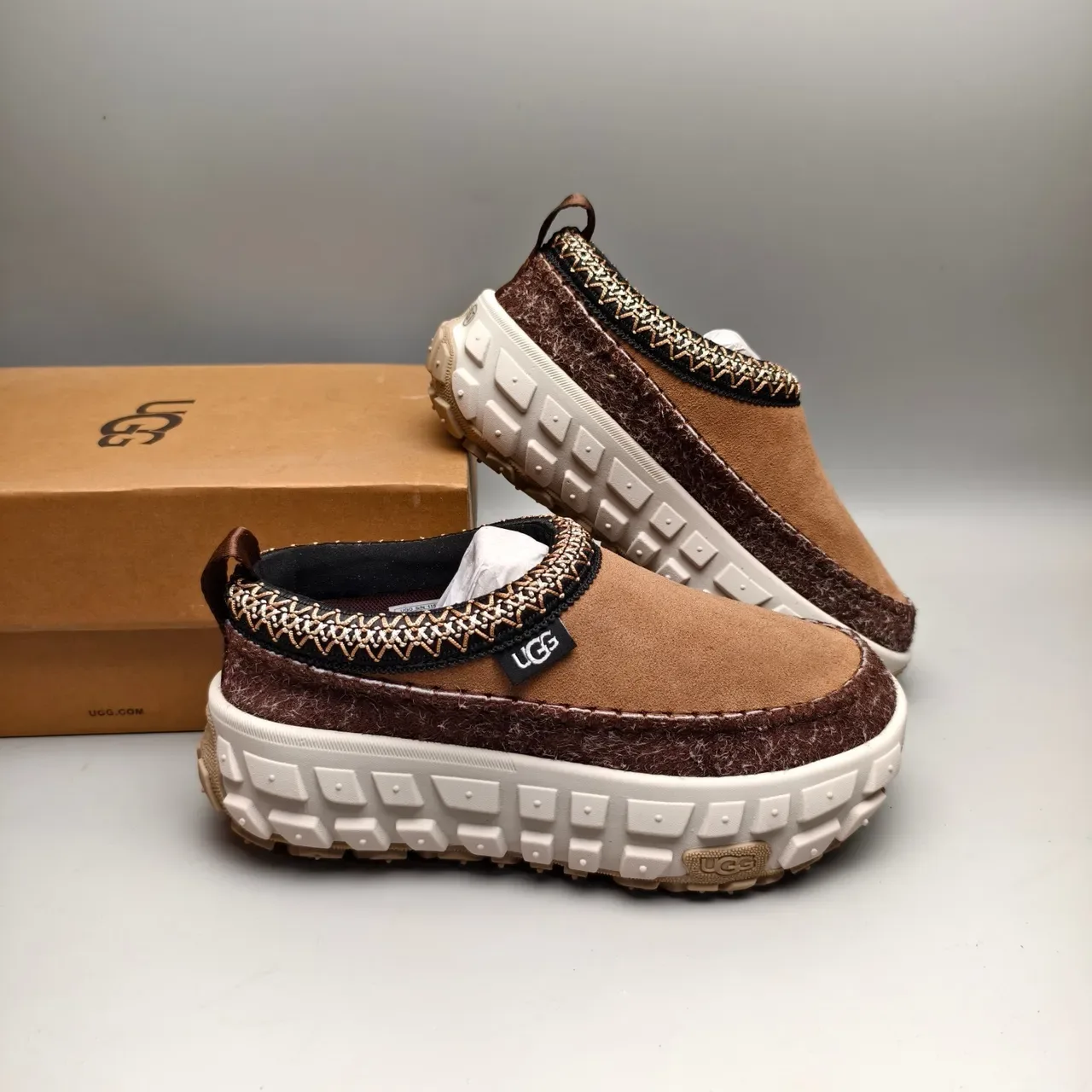 UGG Brown Beige Slip-On Felt-Trimmed Casual Shoes 6