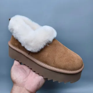 UGG Bottes de Neige Marron Beige Suede Haut Plié Col Fourré Mouton