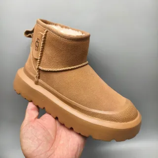UGG Marrón Beige Ante Superior Forradas con Piel de Cordero Botas de Nieve