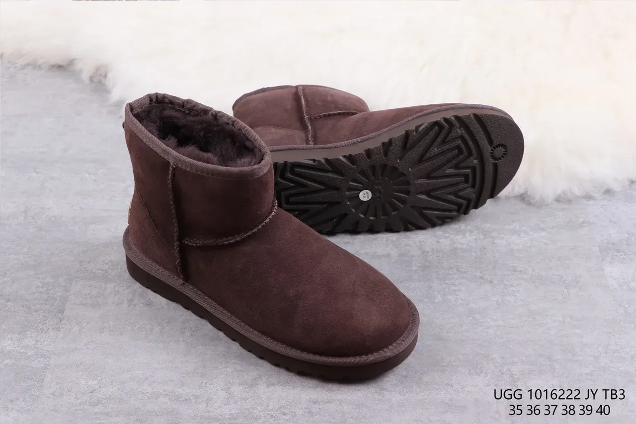 UGG Classic Mini Brown Suede Shearling-Lined Snow Boots 10