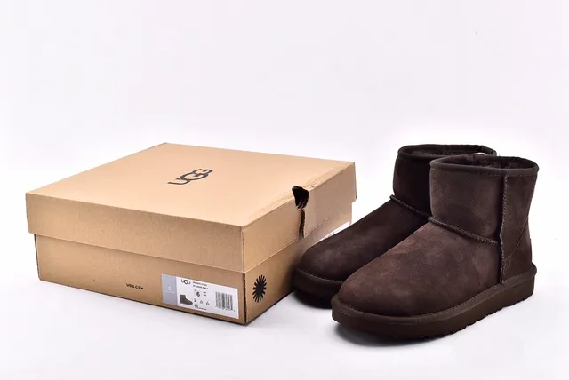 UGG Classic Mini Brown Suede Snow Boots 15