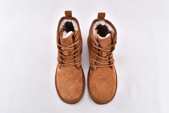 UGG Harkley ট্যান স্যুড লেস-আপ এনকেল বুটস 3