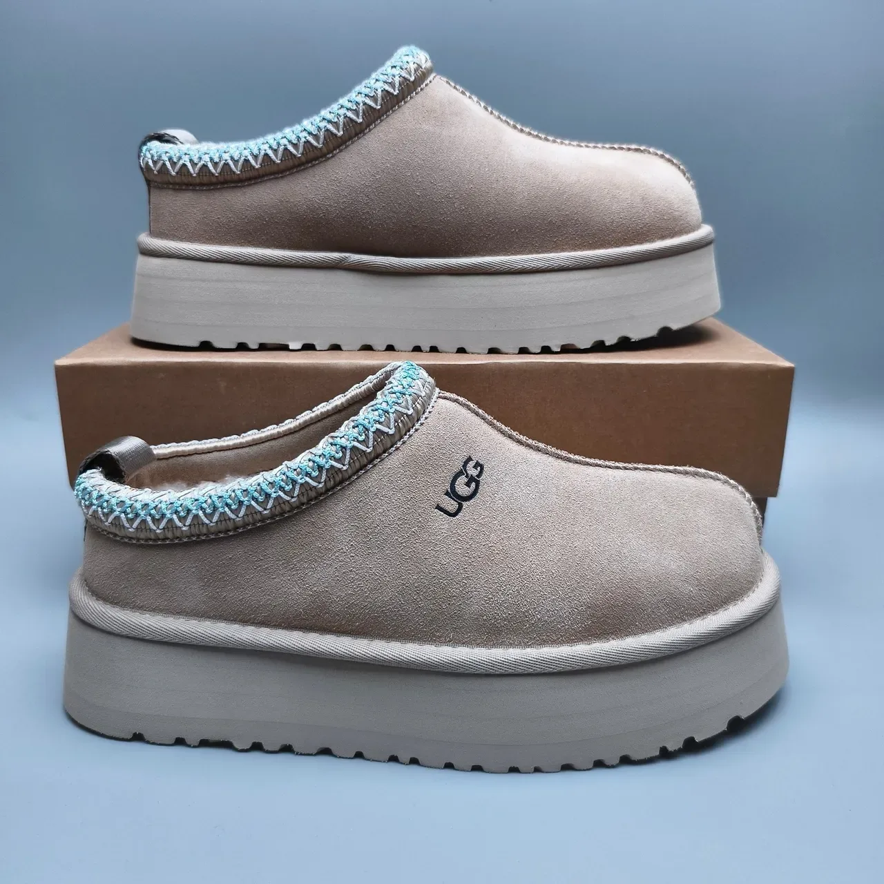 UGG Tasman বেজ ব্লু সুয়েড আপার ব্রেইডেড কলার ট্রিম লোফার 5